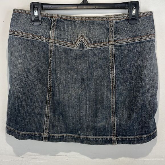 Gap Jean Mini Skirt Front Snap Closure Size 2 - Picture 2 of 8